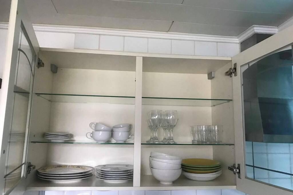 La Petite Maison Bienne-lez-Happart ภายนอก รูปภาพ